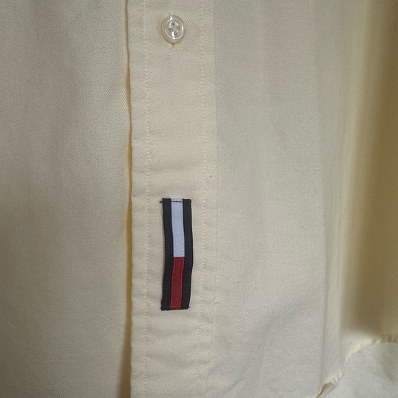 Beautiful Vintage Tommy Hilfiger Button Down, Sz L (16 32-33), Light Yellow - Picture 6 of 7